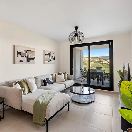 2 Bedroom With Spectacular Views In Hercesa Calanova Golf Malaga