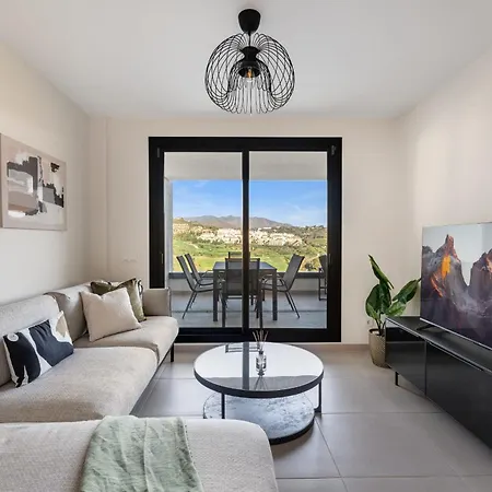 2 Bedroom With Spectacular Views In Hercesa Calanova Golf Apartment Malaga